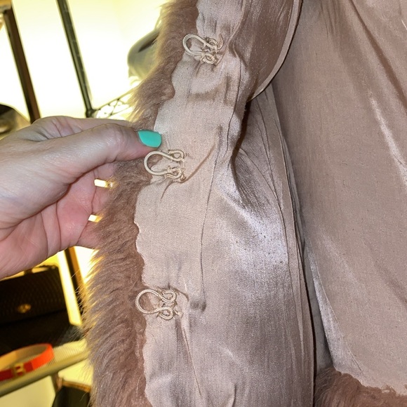 FINAL SALE!🎉STUNNING Faux Fur Pink Rose Cropped Teddy Jacket - Picture 5 of 6